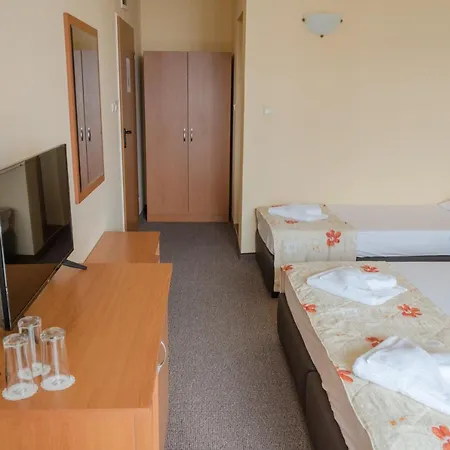 Hotel Eva Ravda