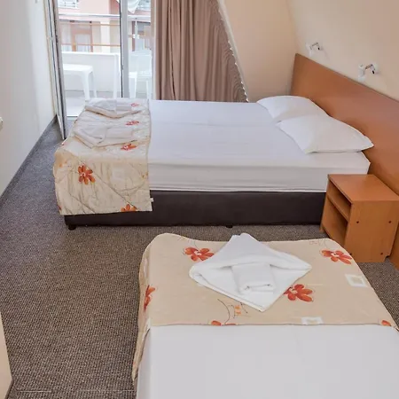 Hotel Eva Ravda