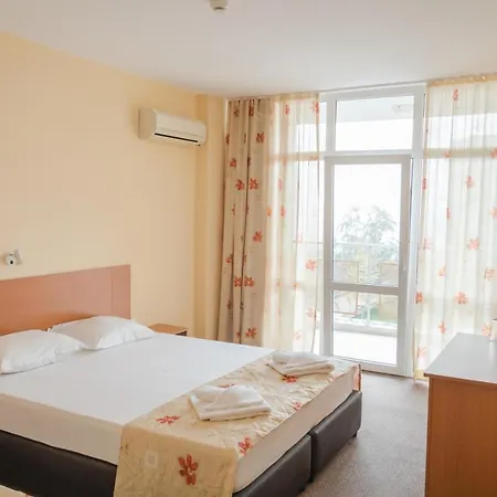 Hotel Eva 2*