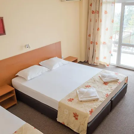 Hotel Eva 2*