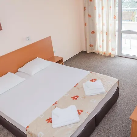 Hotel Eva Ravda